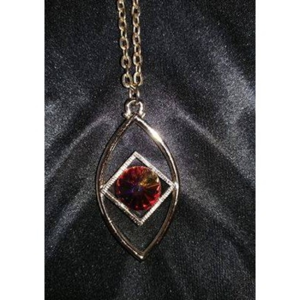 Vintage Sarah Coventry Necklace W/ Purple Pendant!